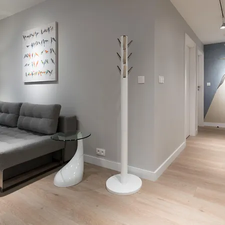 Premium By Wawel Castle Daire *