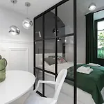 Premium By Wawel Castle Apartman *