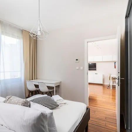 Premium By Wawel Castle Cracovia
